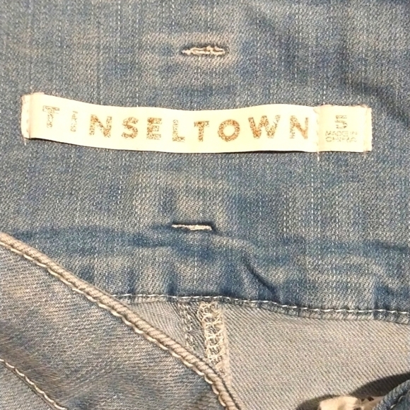 Tinseltown High Rise Jean Shorts, Size 5 - Picture 3 of 3